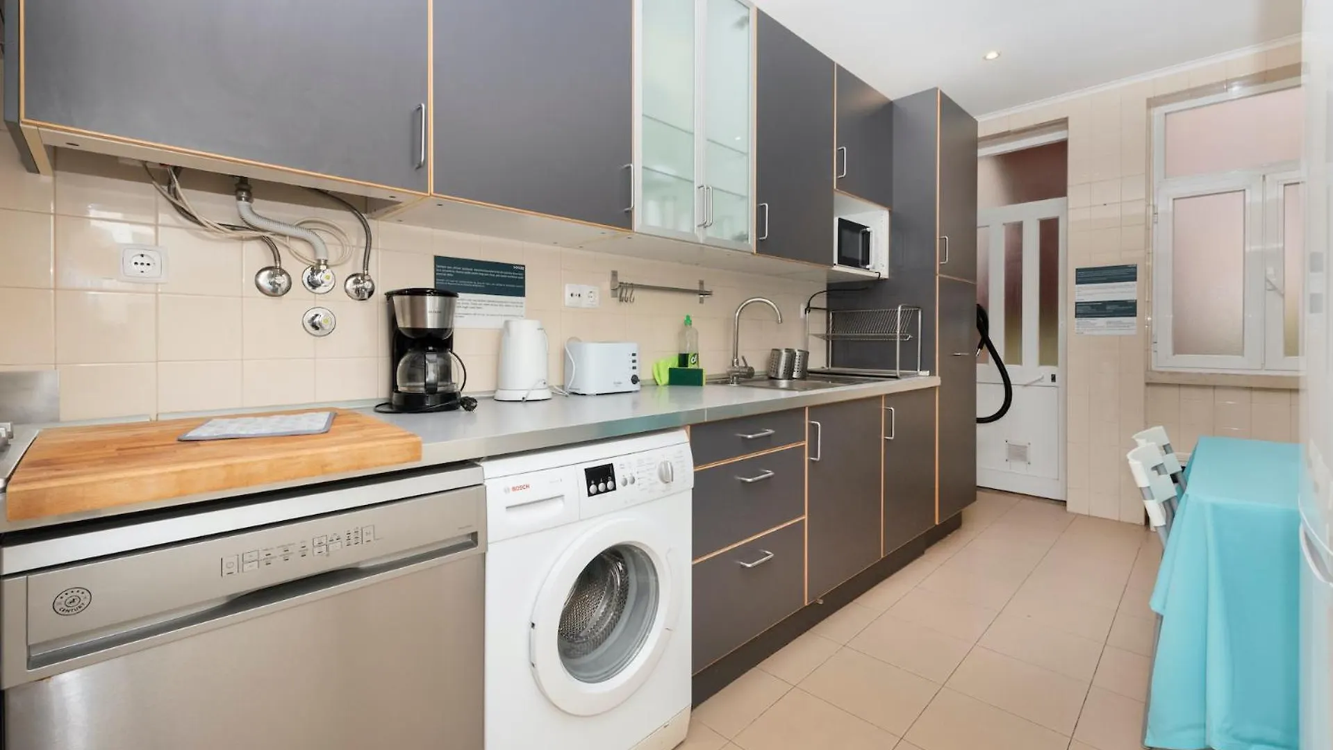Houze_Central Lisbon, 4 Rooms Flat W/ Zoo View 0*, Lisboa